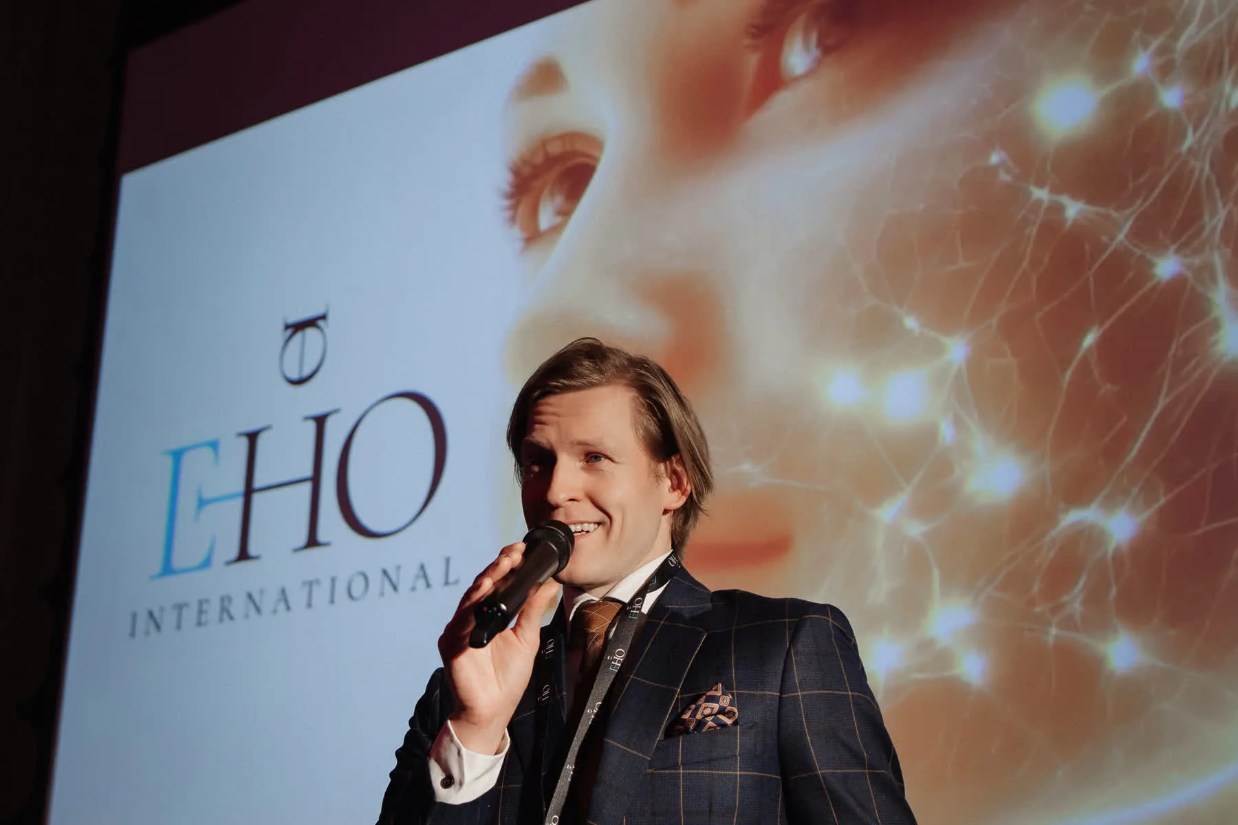 Speaker presenting during an EHO International session